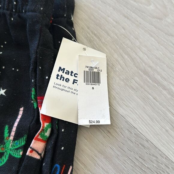 Old Navy Flannel Pajama Pants Happy Holidays Camper S NWT - Picture 5 of 7